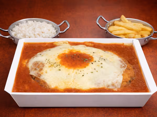 PARMEGIANA DE FILÉ MIGNON